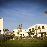 Barrio Blanco Aparthotel Campofelice Di Roccella