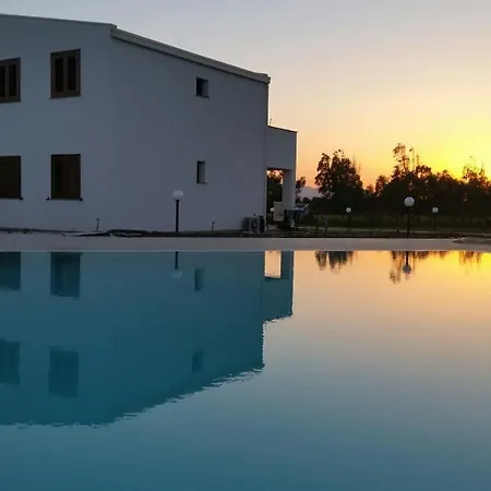 Barrio Blanco Aparthotel